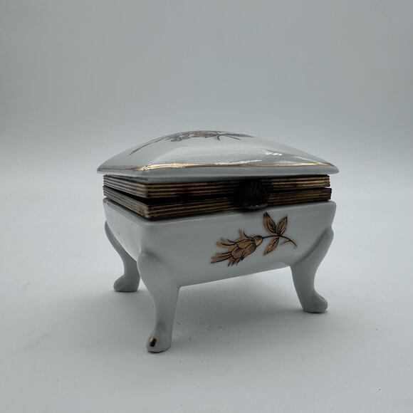 VTG Kalk German Golded Flower Porcelain Trinket Handmade Box C1955 Footed *READ - Picture 6 of 16